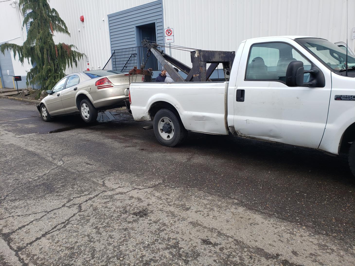 Matos Buys Junk Cars: Service Image-1 Matos Buys Junk Cars: Service Image-1